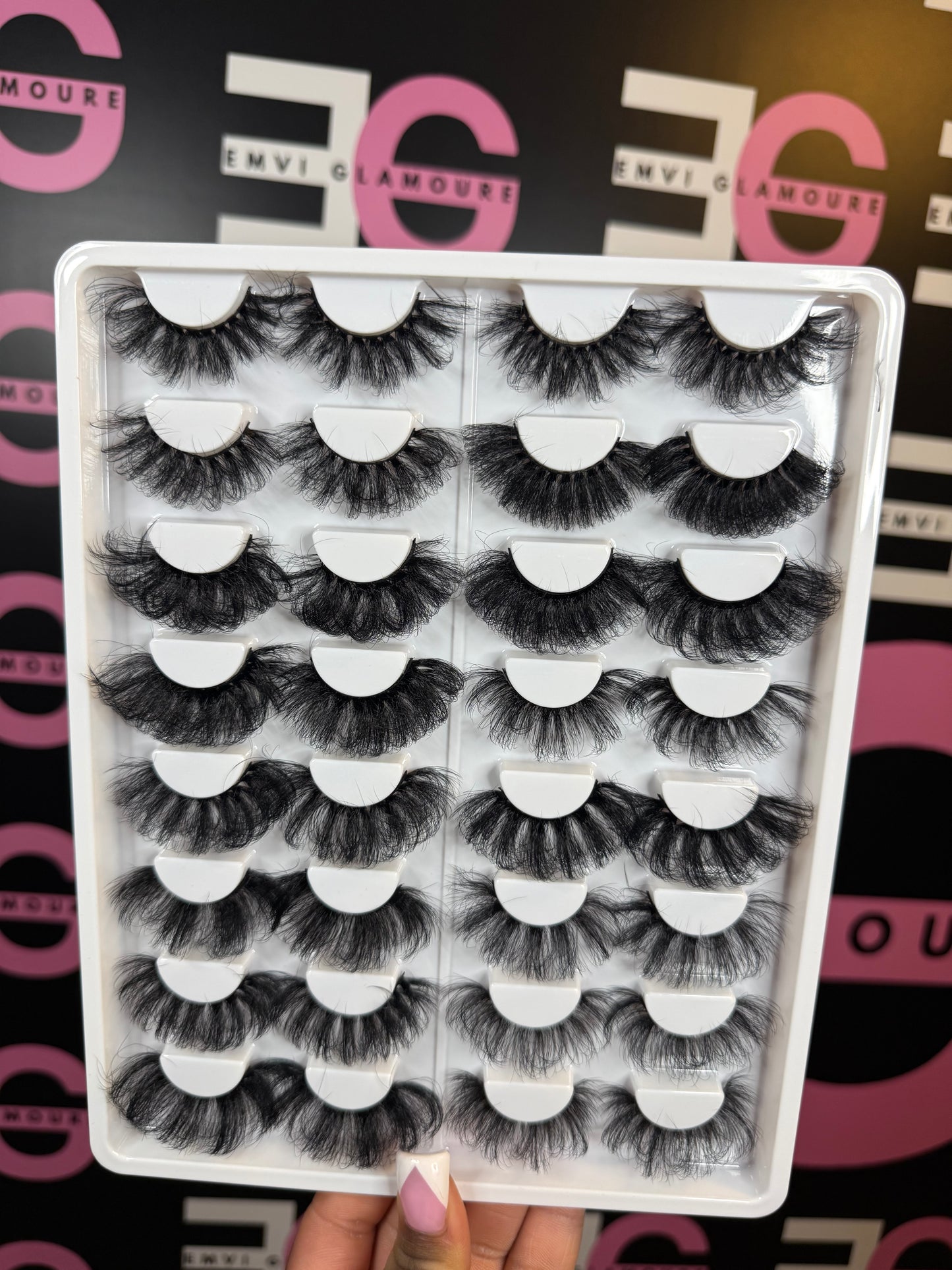 Medium Lash book